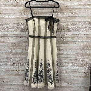 LOFT Ann Taylor Womens Size 6 Dress Ivory & Black Embroidered Flare Retro‎ Style